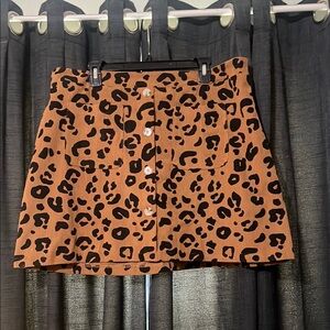 Leopard Print Button-Front Skirt